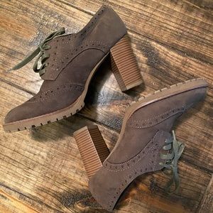 (9) Retro Oxford Heels Lace-up Khaki Green Suede Chunky Sole